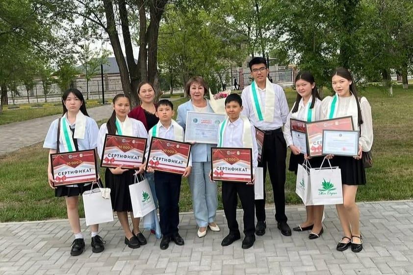 Халықаралық, республикалық олимпиада жүлдегерлерінің Алматы облысы әкімімен кездесуі